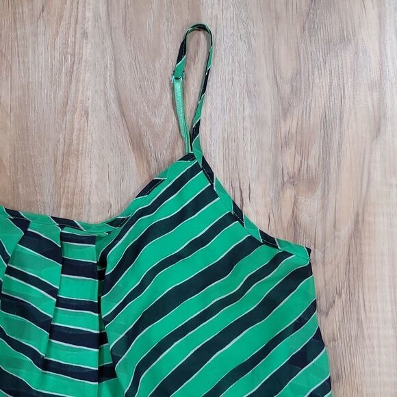🔺️New York & Co Green & Blue Striped Sleeveless Blouse Medium - Picture 4 of 13